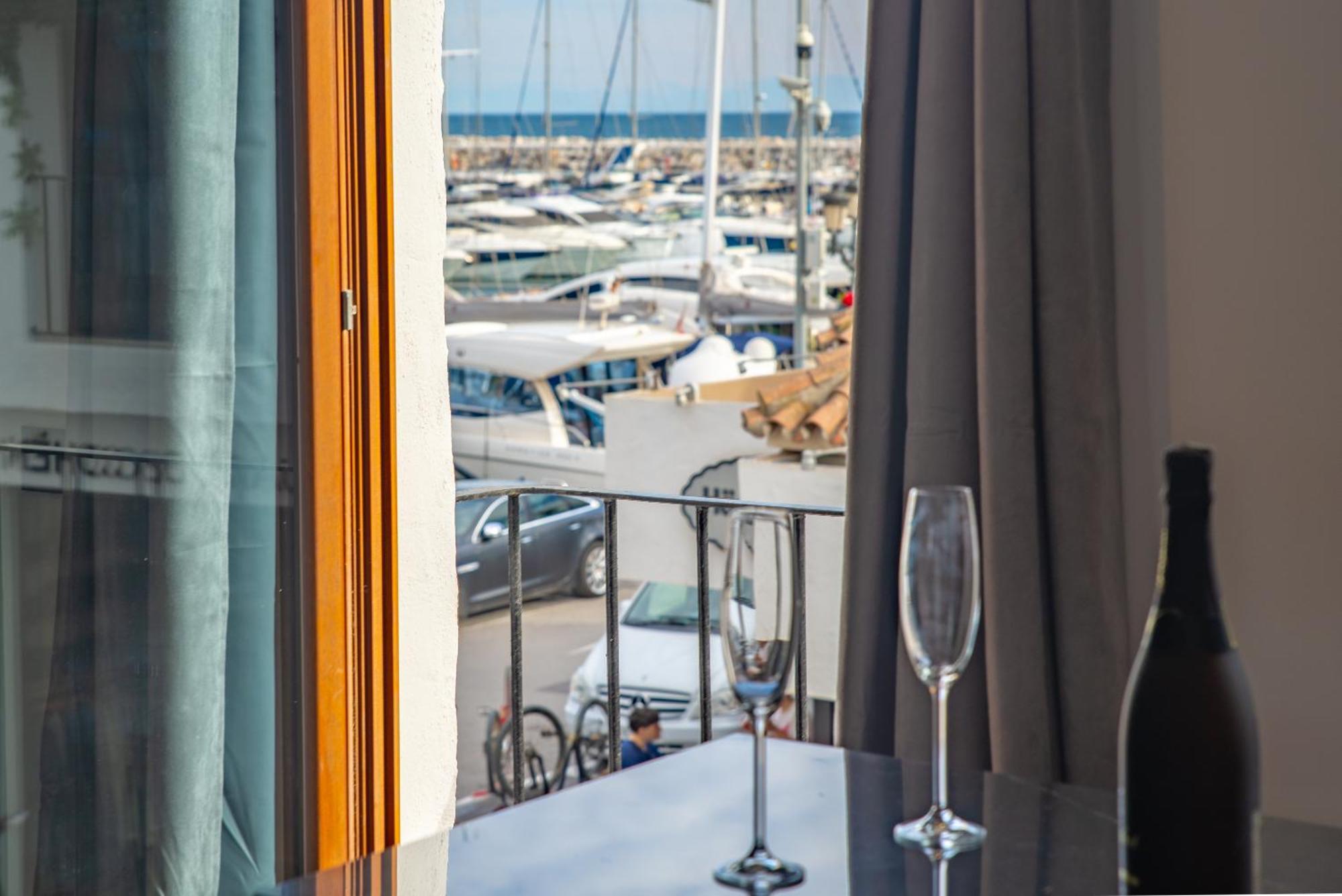 Ct 302 - Faro's Puerto Banus Boutique Marbella