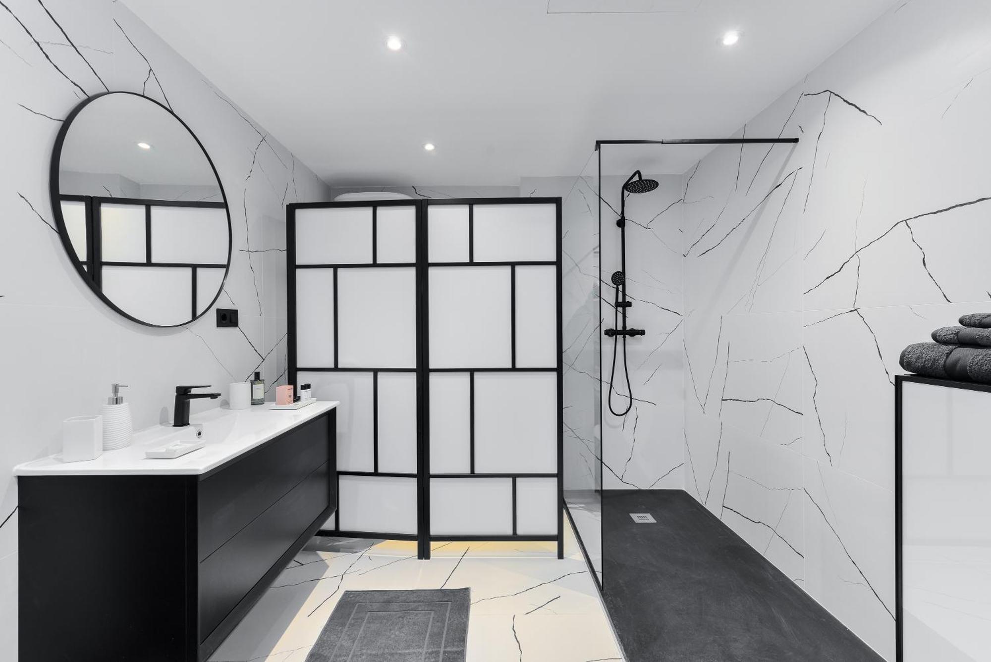 Ct 302 - Faro's Puerto Banus Boutique Apartment
