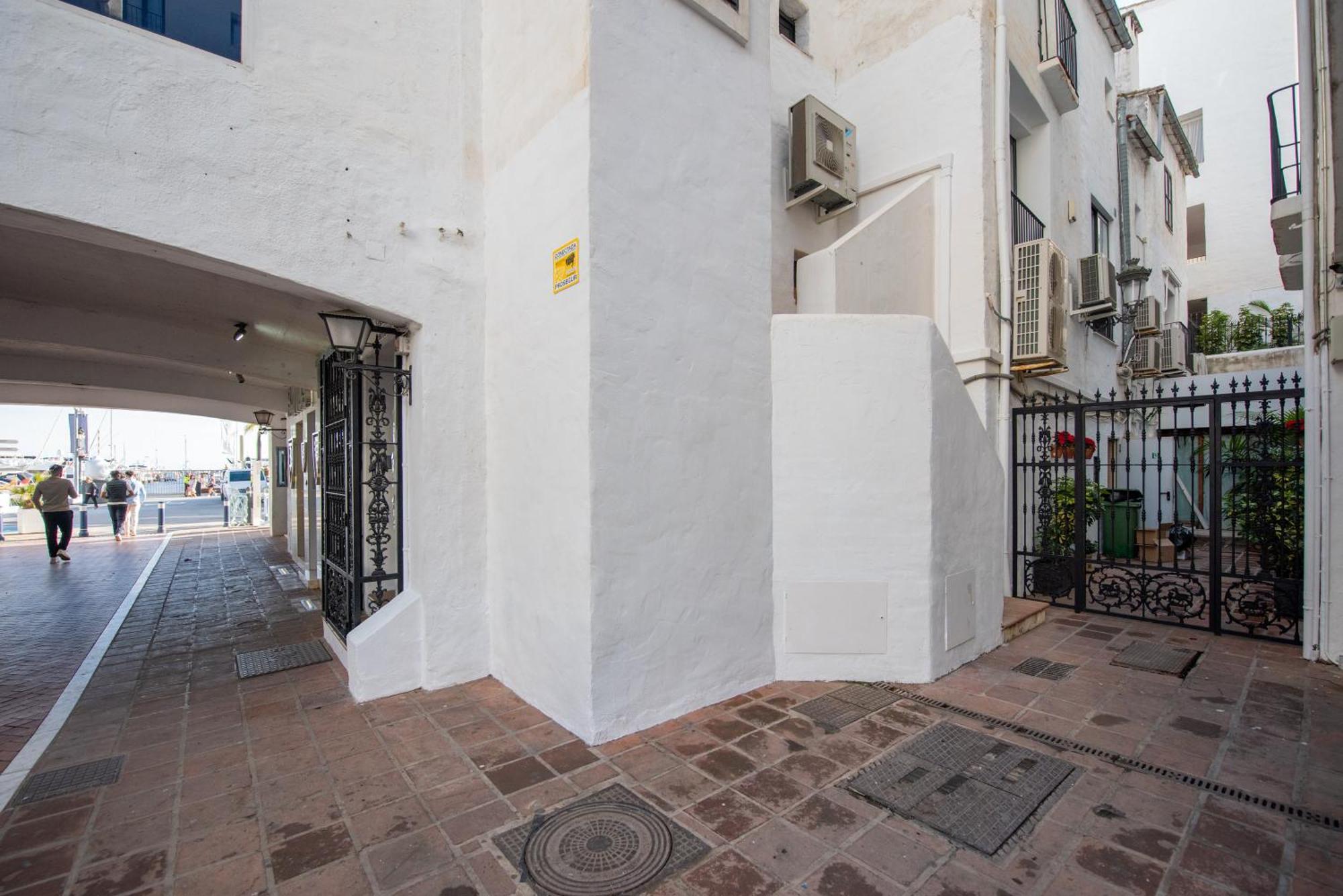 Ct 302 - Faro's Puerto Banus Boutique Apartment Marbella