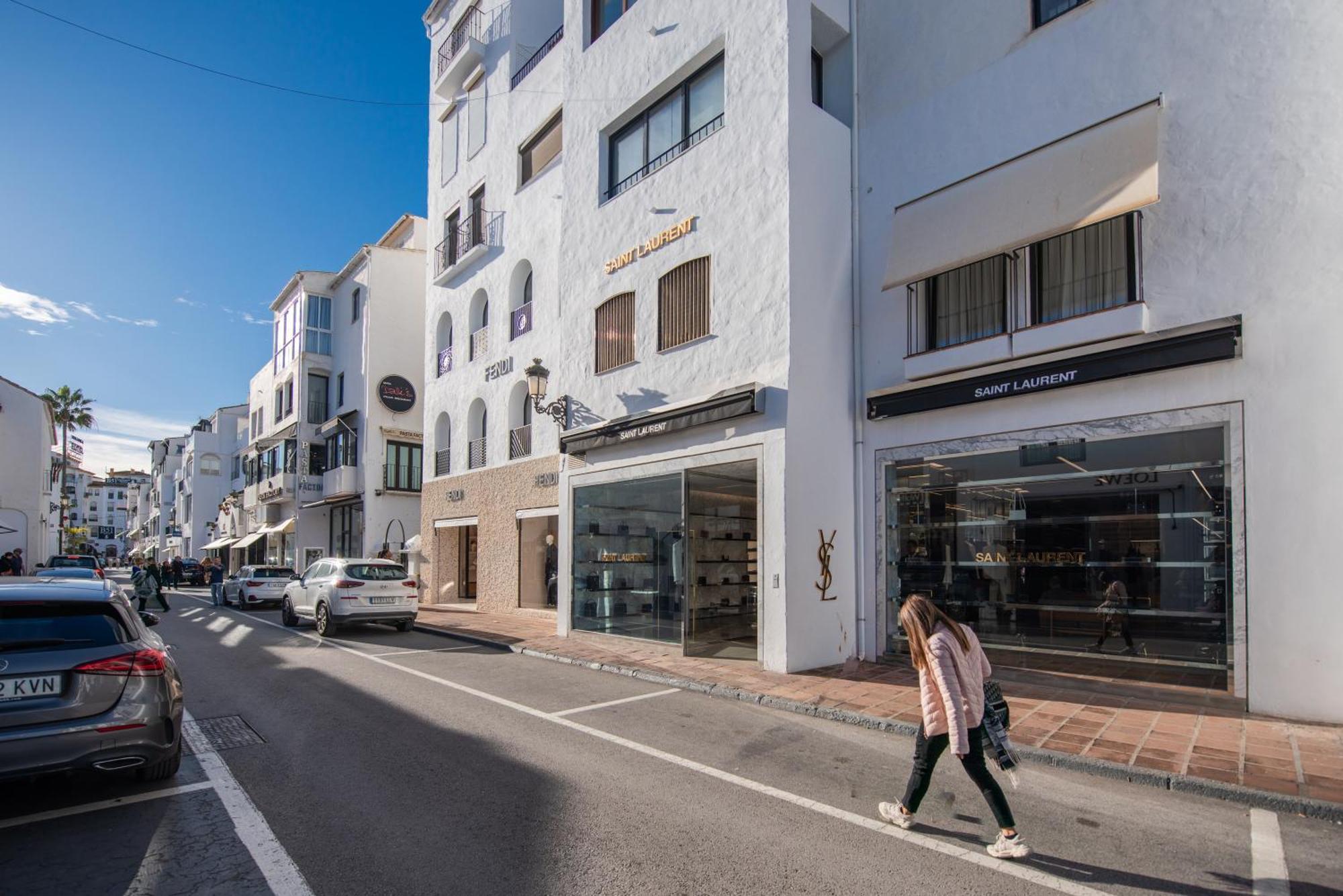 Ct 302 - Faro's Puerto Banus Boutique * Marbella