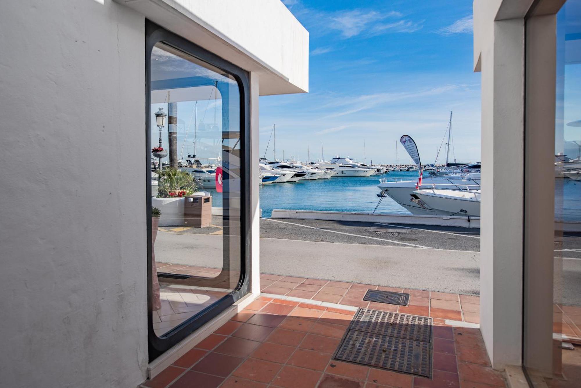 Apartment Ct 302 - Faro's Puerto Banus Boutique *